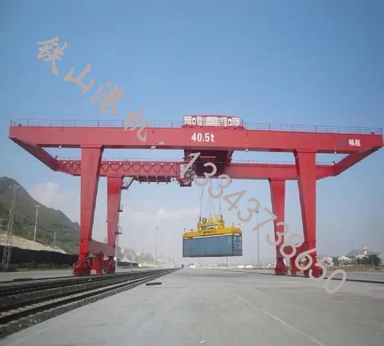 山東濟南港口門(mén)式起重機廠(chǎng)家