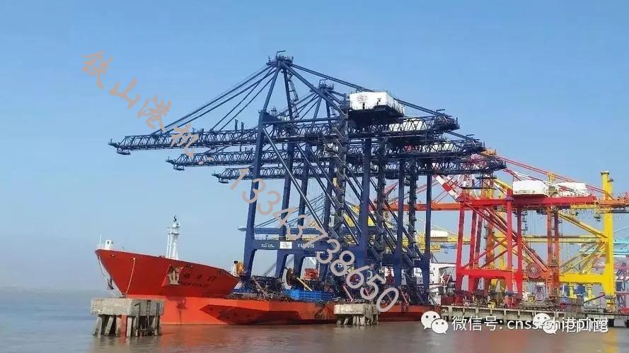 江蘇鎮江岸橋起重機廠(chǎng)家可以根據客戶(hù)要求定制