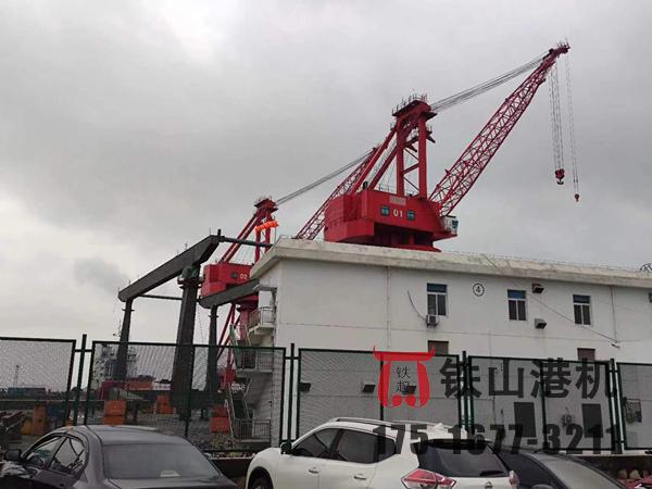 湖北咸寧門(mén)座式起重機廠(chǎng)家門(mén)座式起重機工作范圍廣
